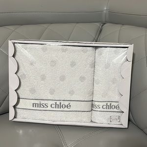 Miss Chloe face/hand towel